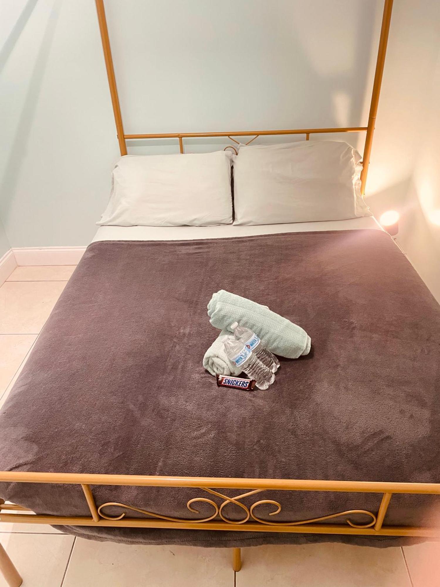Chambre Double avec Salle de Bains Commune